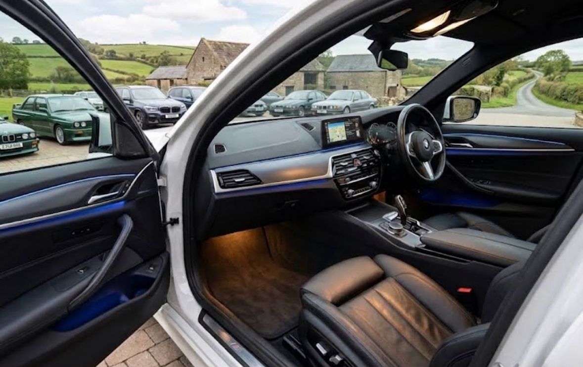A 2023 BMW 5 SERIES 2.0 530e 12kWh M Sport Touring 5dr Petrol Plug-in Hybrid Steptronic Euro 6 A 2023 BMW 5 SERIES 2.0 530e 12kWh M Sport Touring 5dr Petrol Plug-in Hybrid Steptronic Euro 6