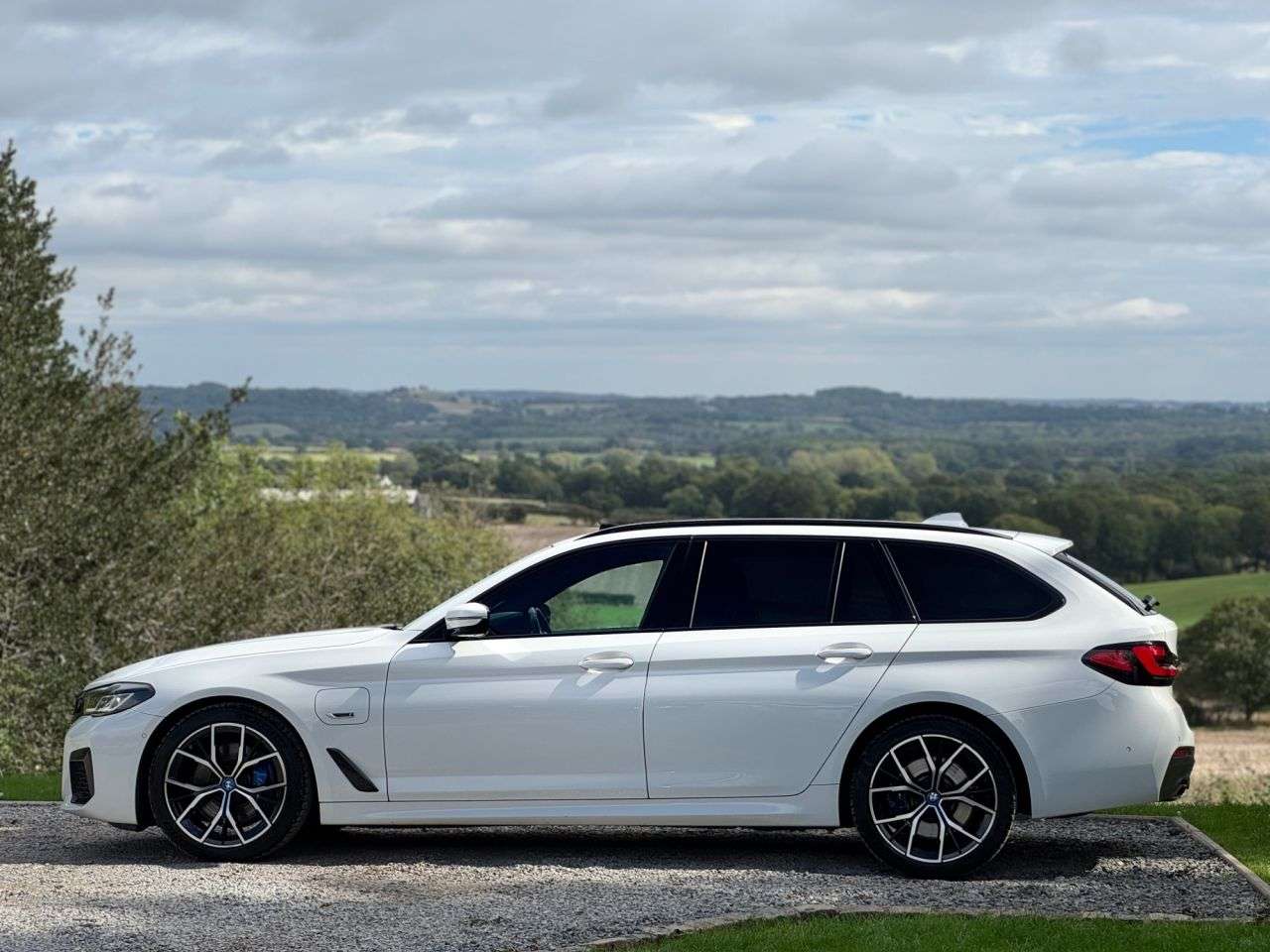 2023 BMW 5 SERIES 2023 BMW 5 SERIES