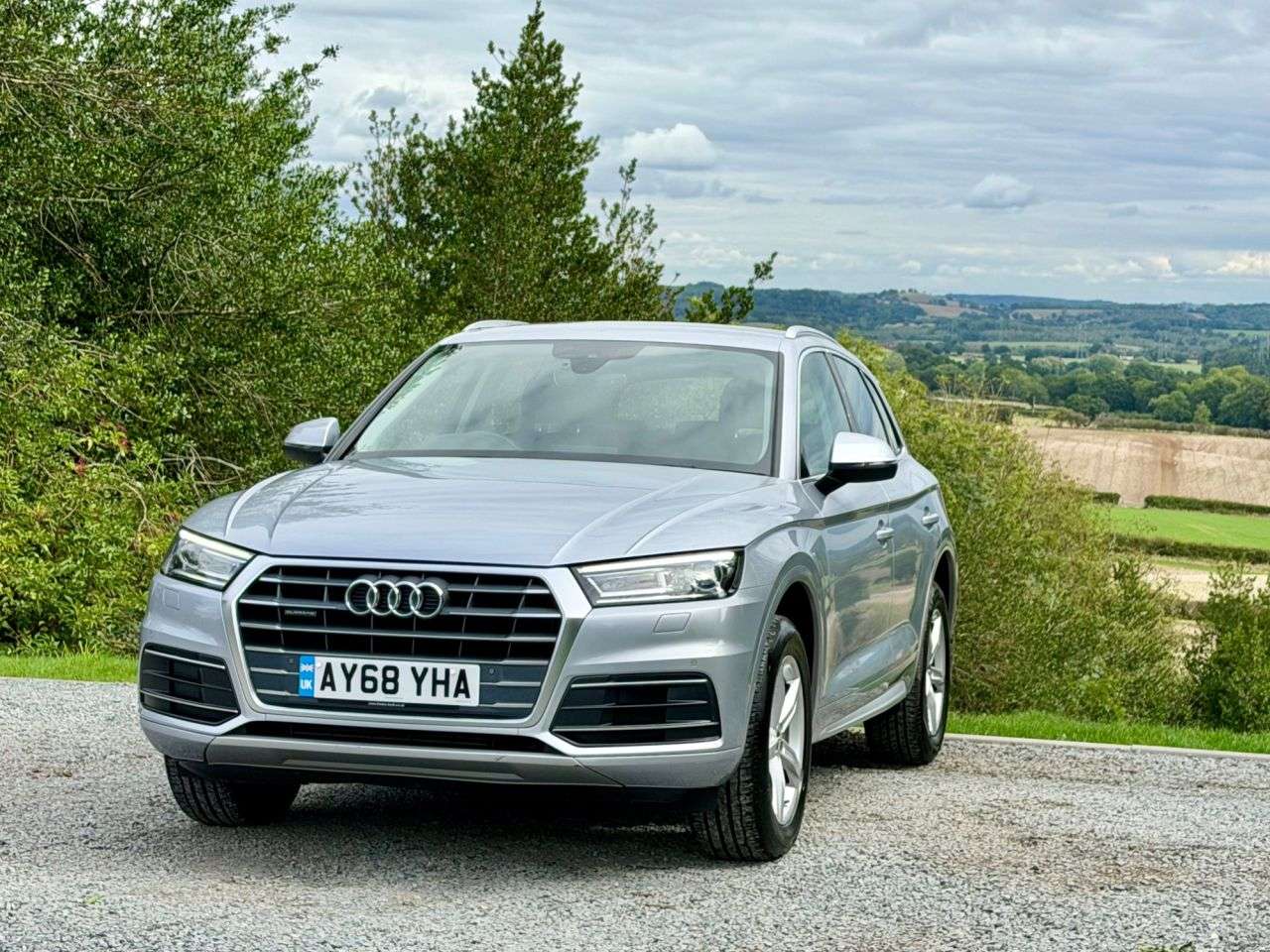 A 2018 AUDI Q5 2.0 TFSI 45 Sport SUV 5dr Petrol S Tronic quattro Euro 6 (s/s) (245 ps) A 2018 AUDI Q5 2.0 TFSI 45 Sport SUV 5dr Petrol S Tronic quattro Euro 6 (s/s) (245 ps)