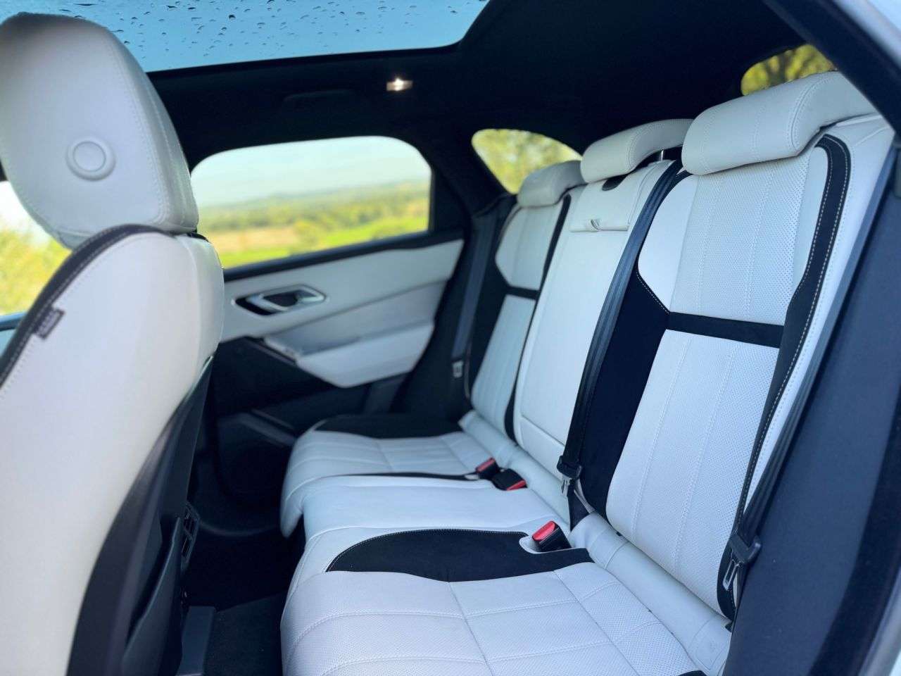 2018 LAND ROVER RANGE ROVER VELAR 2018 LAND ROVER RANGE ROVER VELAR