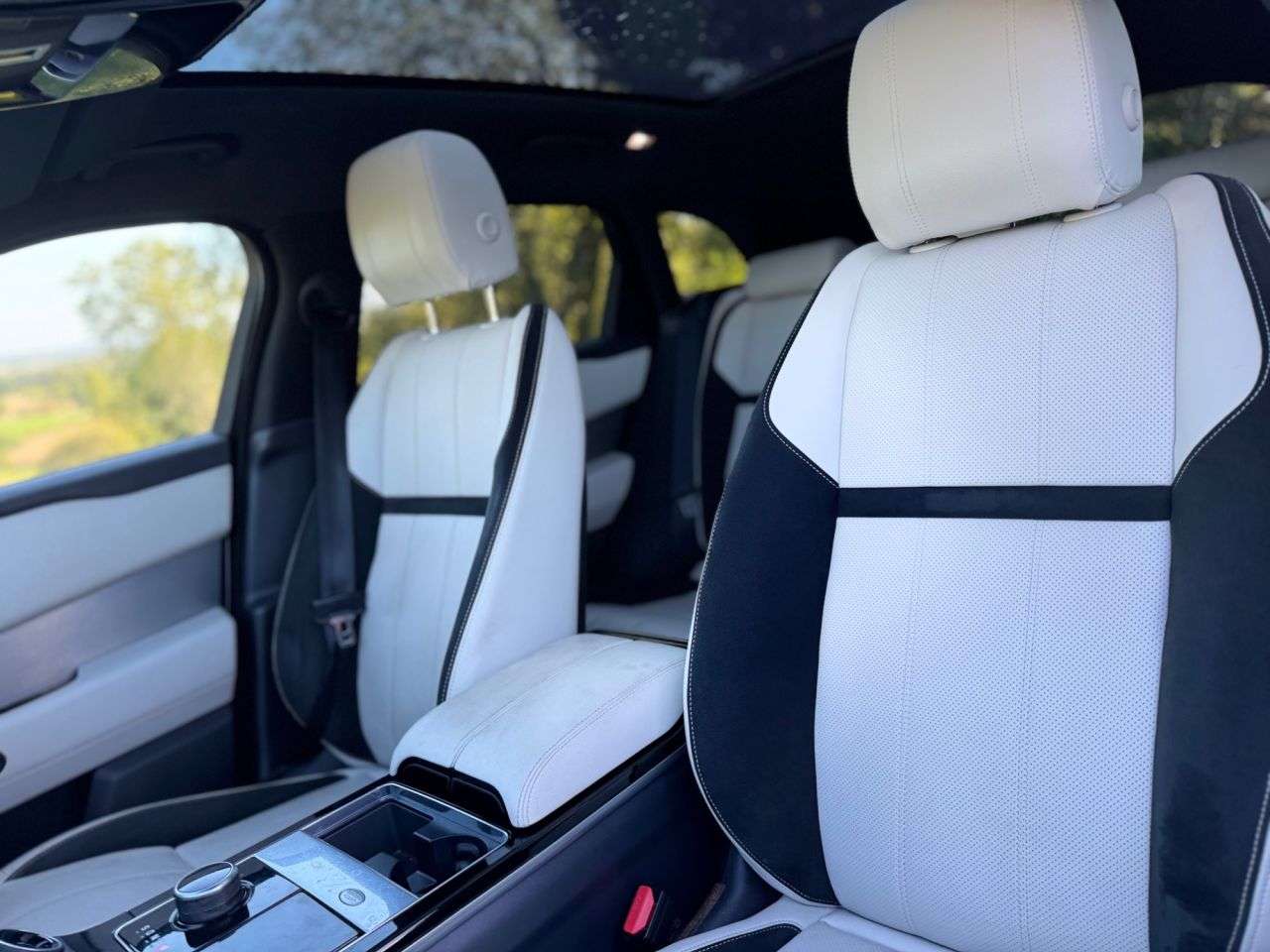 2018 LAND ROVER RANGE ROVER VELAR 2018 LAND ROVER RANGE ROVER VELAR