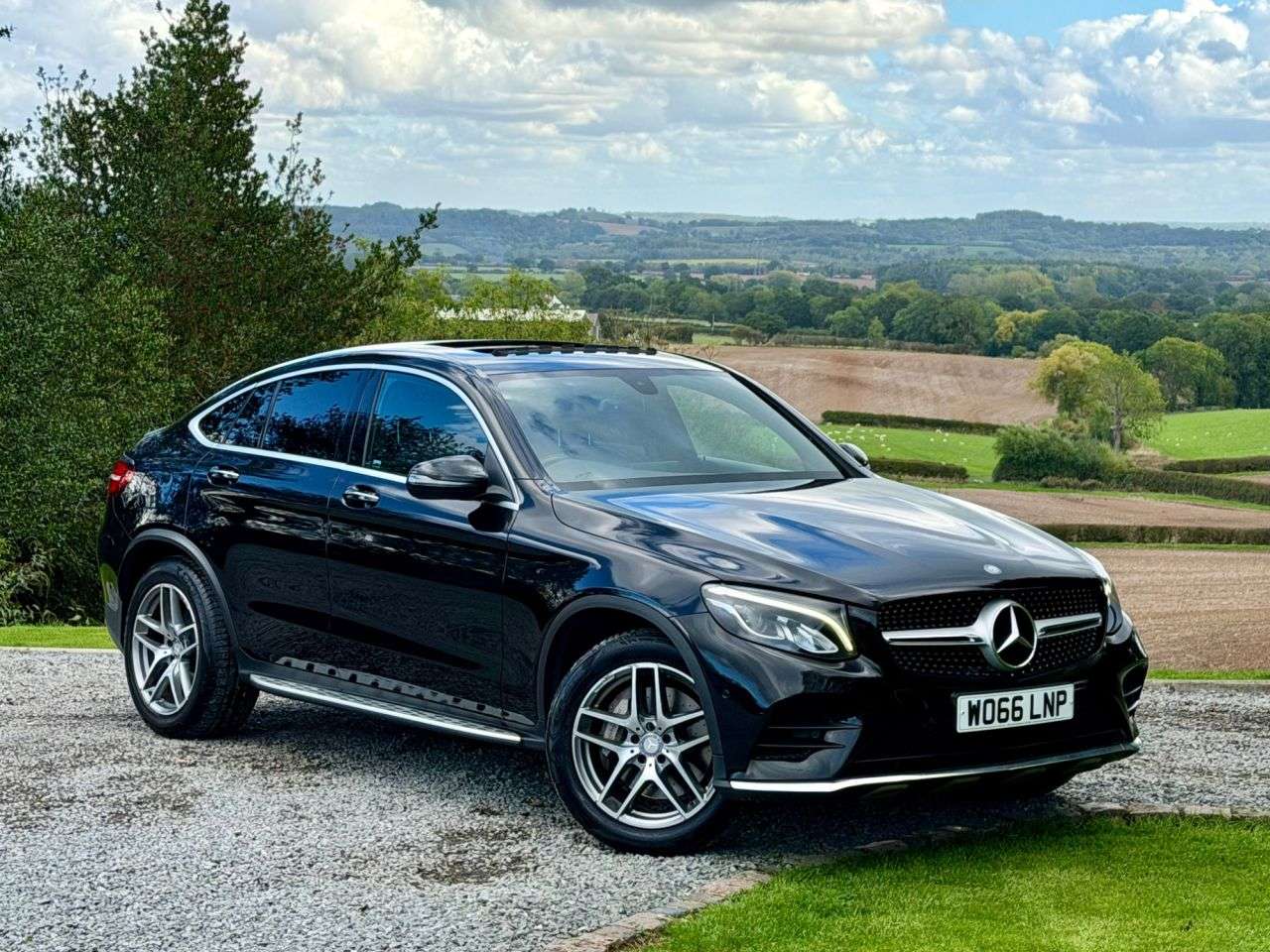 A 2017 MERCEDES-BENZ GLC 2.1 GLC250d AMG Line (Premium) Coupe 5dr Diesel G-Tronic 4MATIC Euro 6 (s/s A 2017 MERCEDES-BENZ GLC 2.1 GLC250d AMG Line (Premium) Coupe 5dr Diesel G-Tronic 4MATIC Euro 6 (s/s