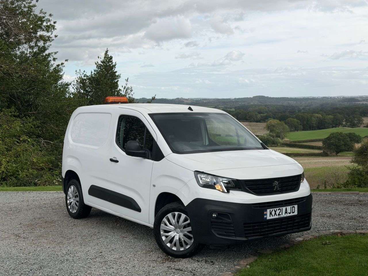 A 2021 PEUGEOT PARTNER 1.5 BlueHDi 1000 Professional Standard Panel Van 5dr Diesel Manual SWB Euro A 2021 PEUGEOT PARTNER 1.5 BlueHDi 1000 Professional Standard Panel Van 5dr Diesel Manual SWB Euro