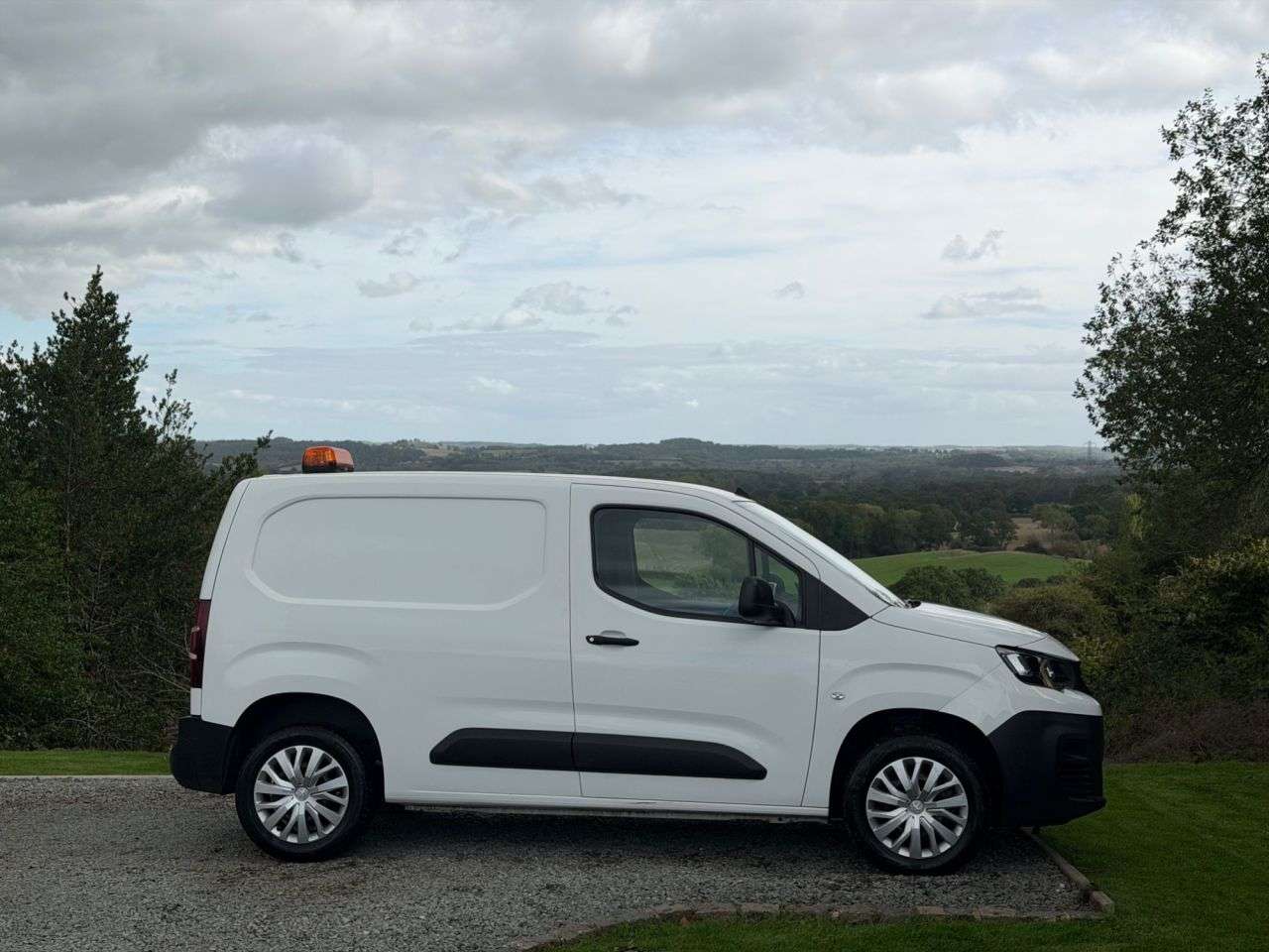 2021 PEUGEOT PARTNER 2021 PEUGEOT PARTNER