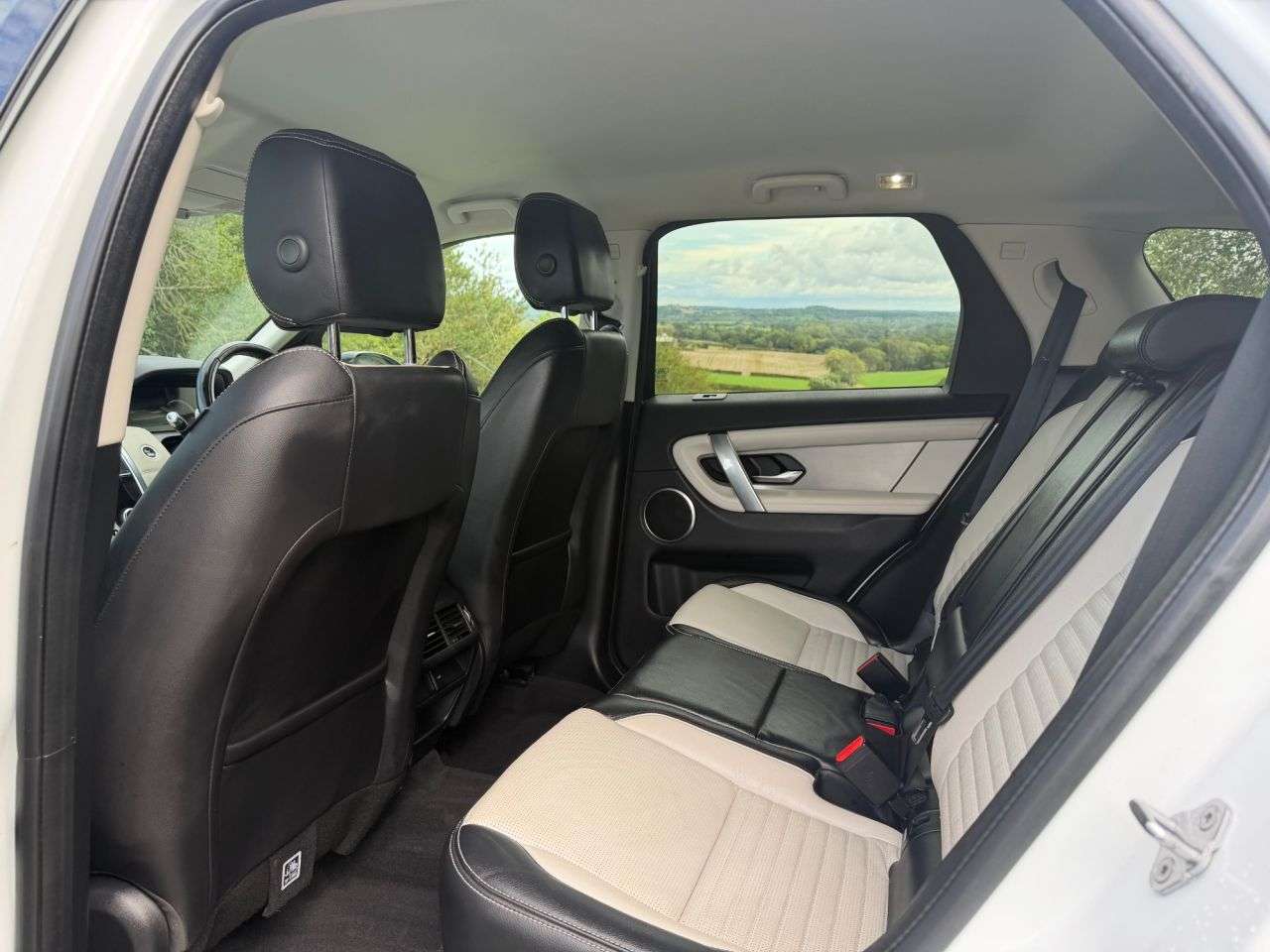 2021 LAND ROVER DISCOVERY SPORT 2021 LAND ROVER DISCOVERY SPORT