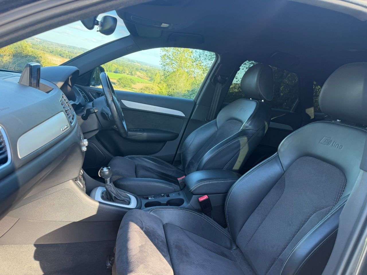 A 2015 AUDI Q3 2.0 TDI S line SUV 5dr Diesel S Tronic quattro Euro 6 (s/s) (184 ps) A 2015 AUDI Q3 2.0 TDI S line SUV 5dr Diesel S Tronic quattro Euro 6 (s/s) (184 ps)