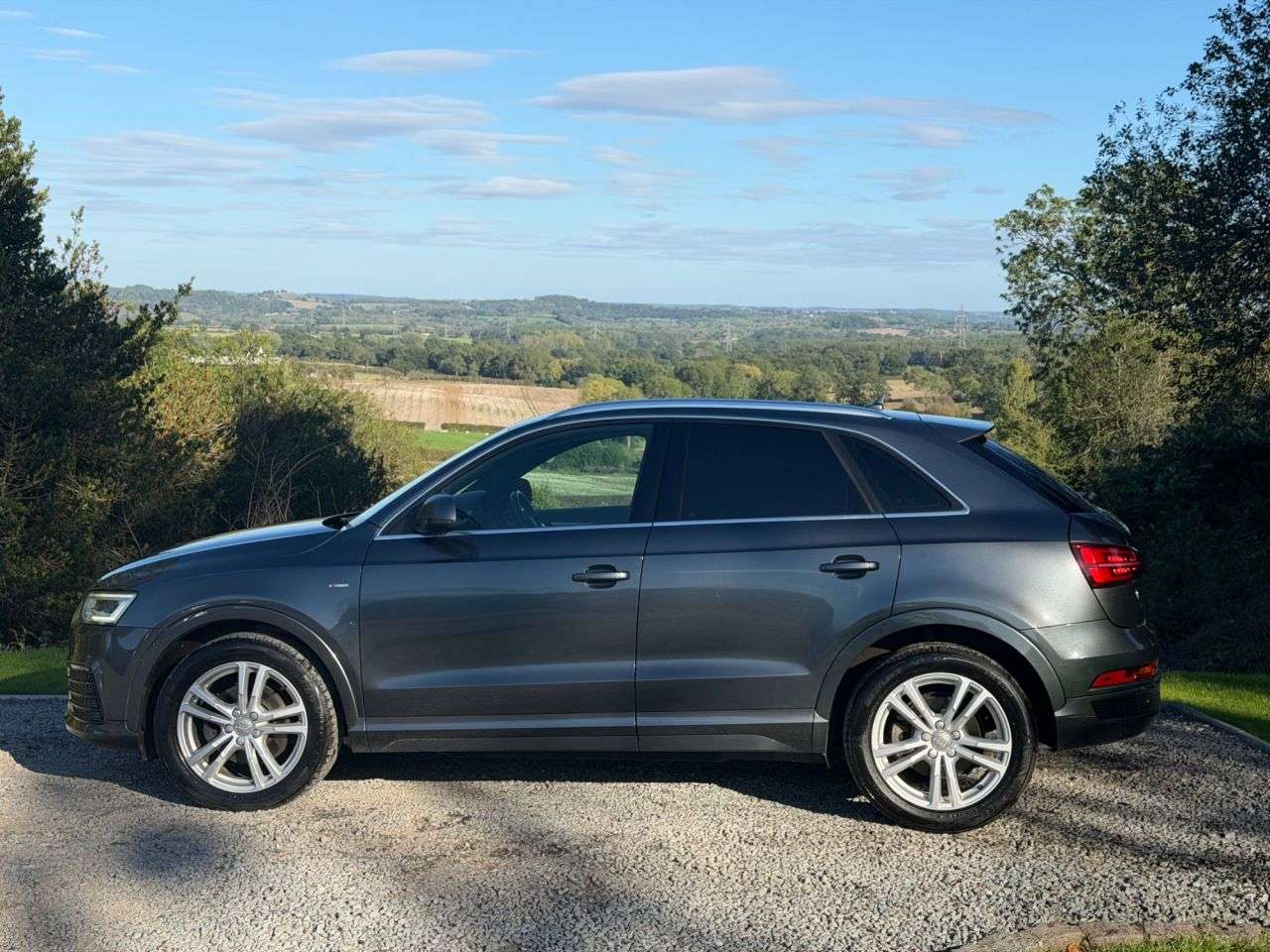 2015 AUDI Q3 2015 AUDI Q3