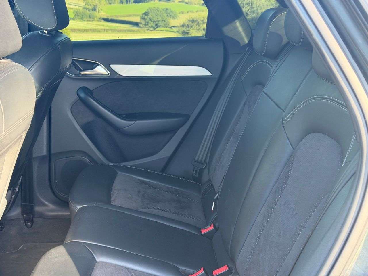 2015 AUDI Q3 2015 AUDI Q3