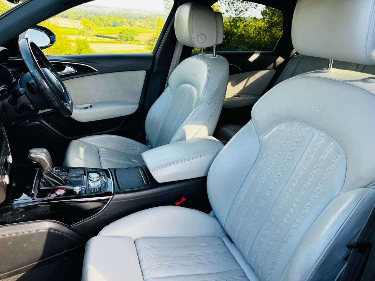 A 2017 AUDI A6 SALOON 2.0 TDI Black Edition Saloon 4dr Diesel S Tronic quattro Euro 6 (s/s) (190 A 2017 AUDI A6 SALOON 2.0 TDI Black Edition Saloon 4dr Diesel S Tronic quattro Euro 6 (s/s) (190