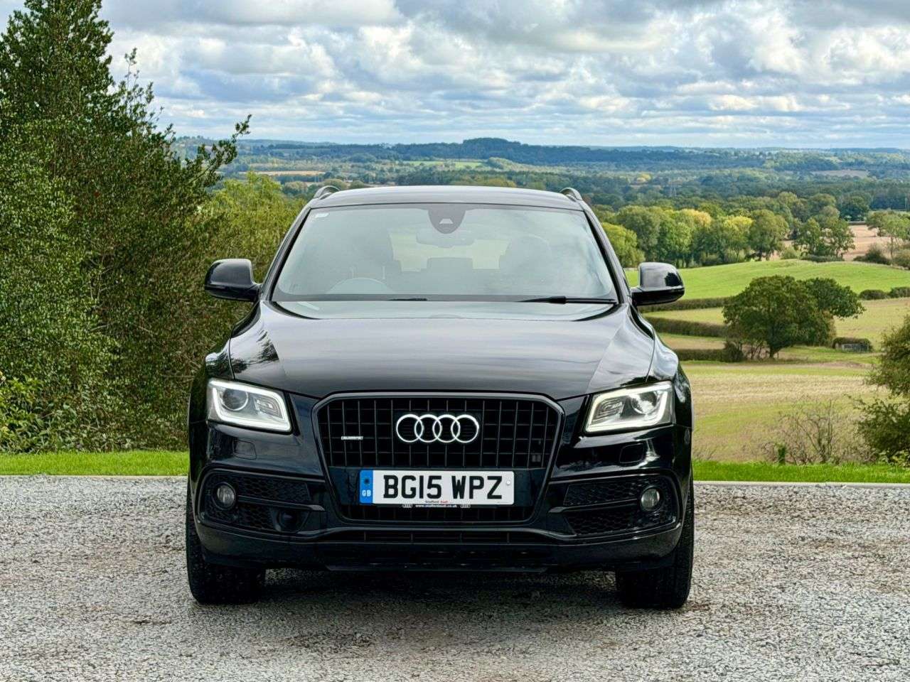 A 2015 AUDI Q5 2.0 TDI S line Plus SUV 5dr Diesel S Tronic quattro Euro 5 (s/s) (177 ps) A 2015 AUDI Q5 2.0 TDI S line Plus SUV 5dr Diesel S Tronic quattro Euro 5 (s/s) (177 ps)