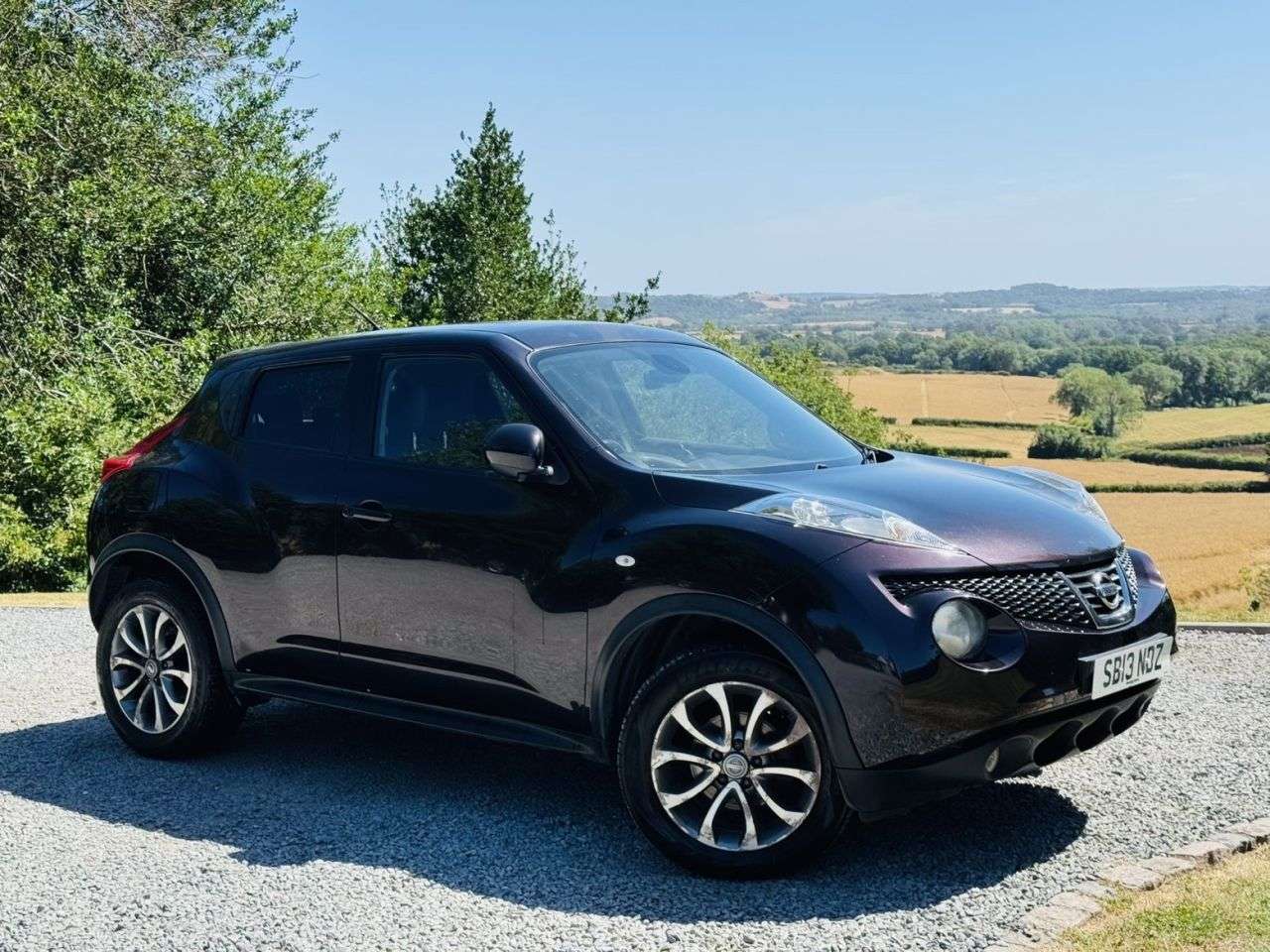 A 2013 NISSAN JUKE 1.5 dCi 8v Tekna SUV 5dr Diesel Manual Euro 5 (s/s) (110 ps) A 2013 NISSAN JUKE 1.5 dCi 8v Tekna SUV 5dr Diesel Manual Euro 5 (s/s) (110 ps)