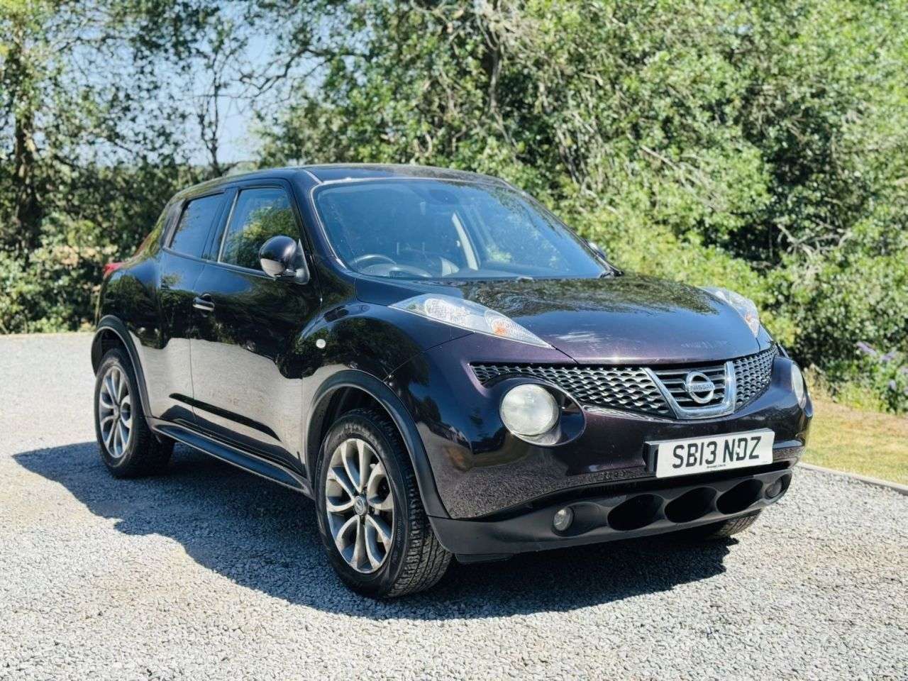 A 2013 NISSAN JUKE 1.5 dCi 8v Tekna SUV 5dr Diesel Manual Euro 5 (s/s) (110 ps) A 2013 NISSAN JUKE 1.5 dCi 8v Tekna SUV 5dr Diesel Manual Euro 5 (s/s) (110 ps)