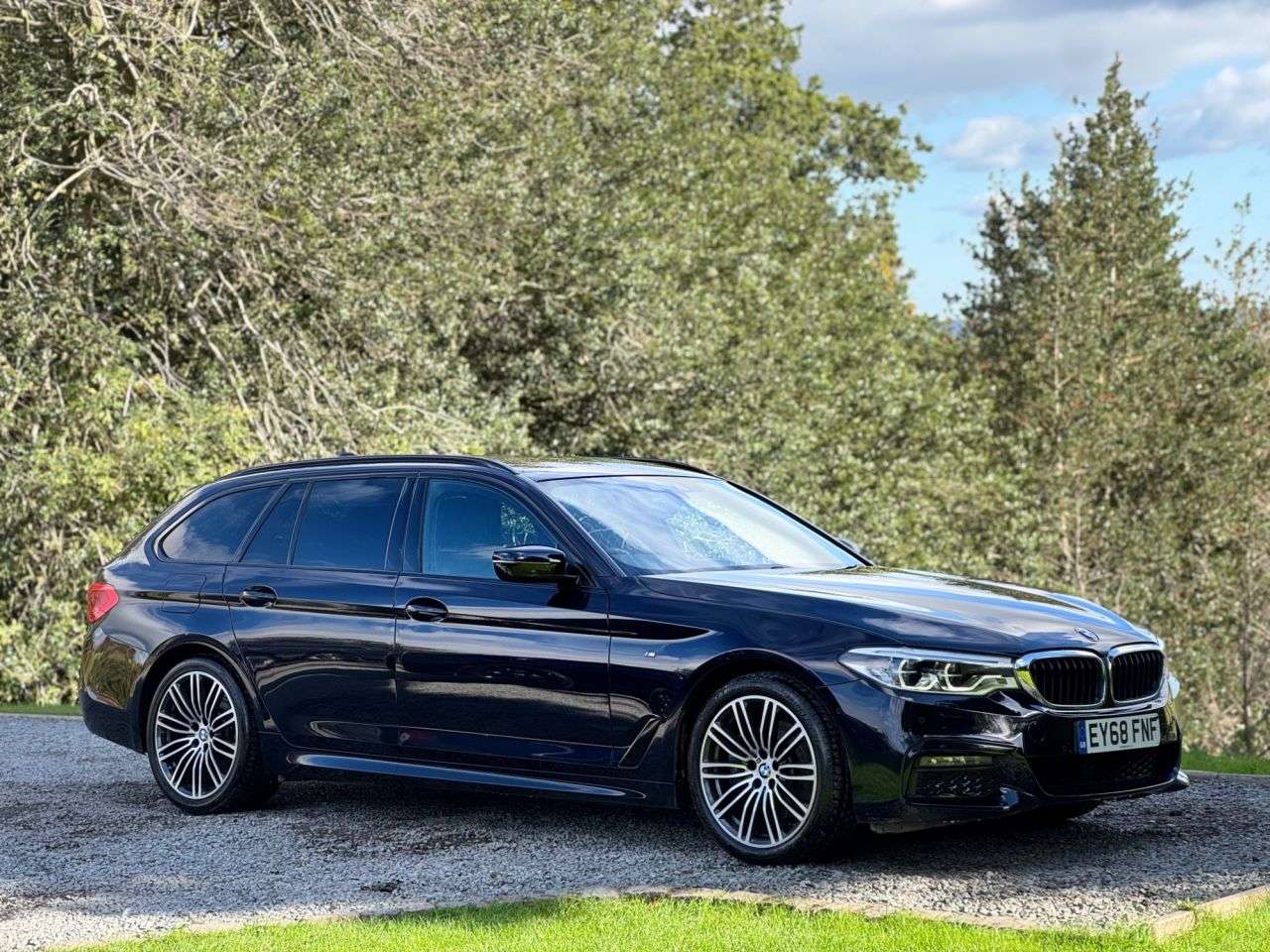 A 2018 BMW 5 SERIES 2.0 530i GPF M Sport Touring 5dr Petrol Auto Euro 6 (s/s) (252 ps) ICON ADA A 2018 BMW 5 SERIES 2.0 530i GPF M Sport Touring 5dr Petrol Auto Euro 6 (s/s) (252 ps) ICON ADA