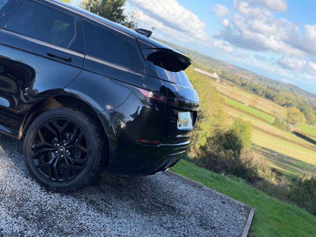 2019 LAND ROVER RANGE ROVER EVOQUE 2019 LAND ROVER RANGE ROVER EVOQUE