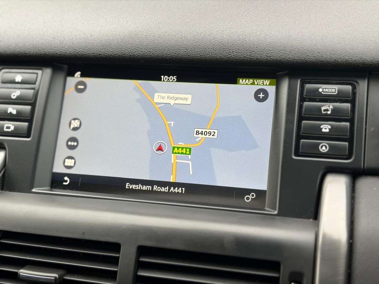 A 2019 LAND ROVER DISCOVERY SPORT 2.0 TD4 Landmark SUV 5dr Diesel Auto 4WD Euro 6 (s/s) (180 ps) A 2019 LAND ROVER DISCOVERY SPORT 2.0 TD4 Landmark SUV 5dr Diesel Auto 4WD Euro 6 (s/s) (180 ps)