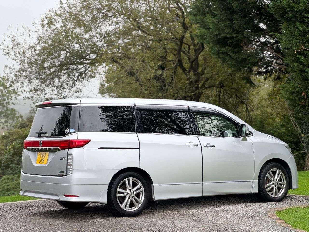 2012 NISSAN ELGRAND 2012 NISSAN ELGRAND