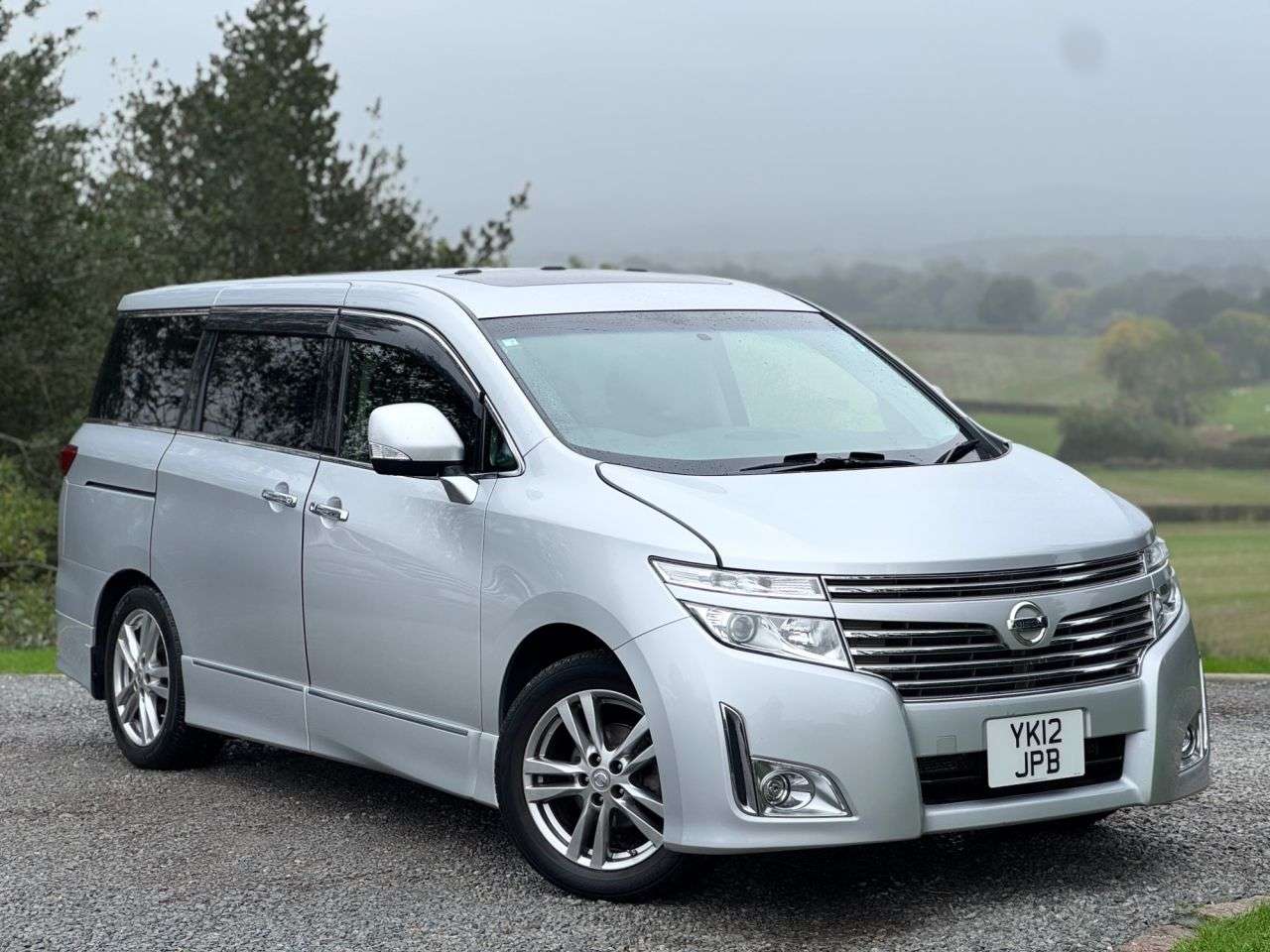 2012 NISSAN ELGRAND 2012 NISSAN ELGRAND