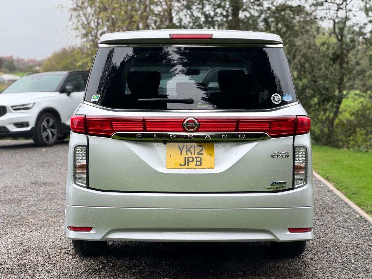 2012 NISSAN ELGRAND 2012 NISSAN ELGRAND