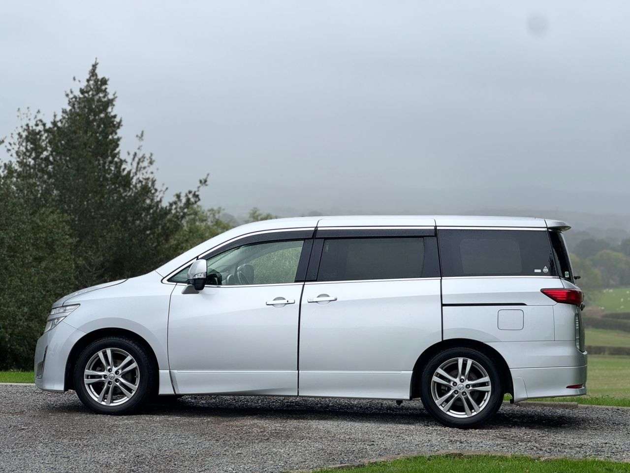 2012 NISSAN ELGRAND 2012 NISSAN ELGRAND