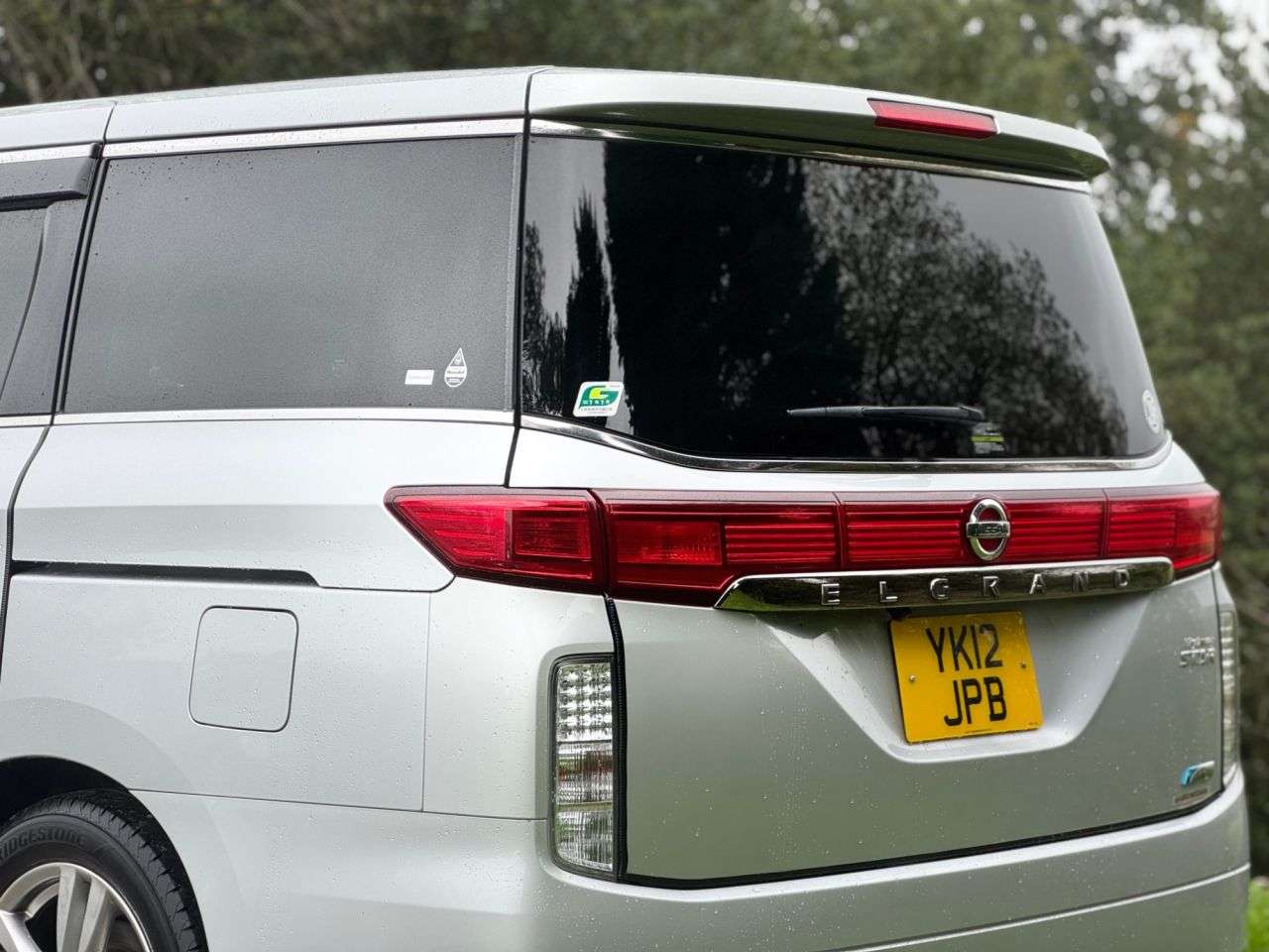 2012 NISSAN ELGRAND 2012 NISSAN ELGRAND