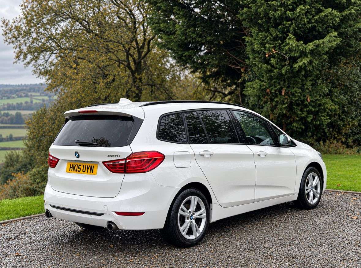 A 2015 BMW 2 SERIES GRAN TOURER 2.0 220i Luxury MPV 5dr Petrol Manual Euro 6 (s/s) (192 ps) A 2015 BMW 2 SERIES GRAN TOURER 2.0 220i Luxury MPV 5dr Petrol Manual Euro 6 (s/s) (192 ps)