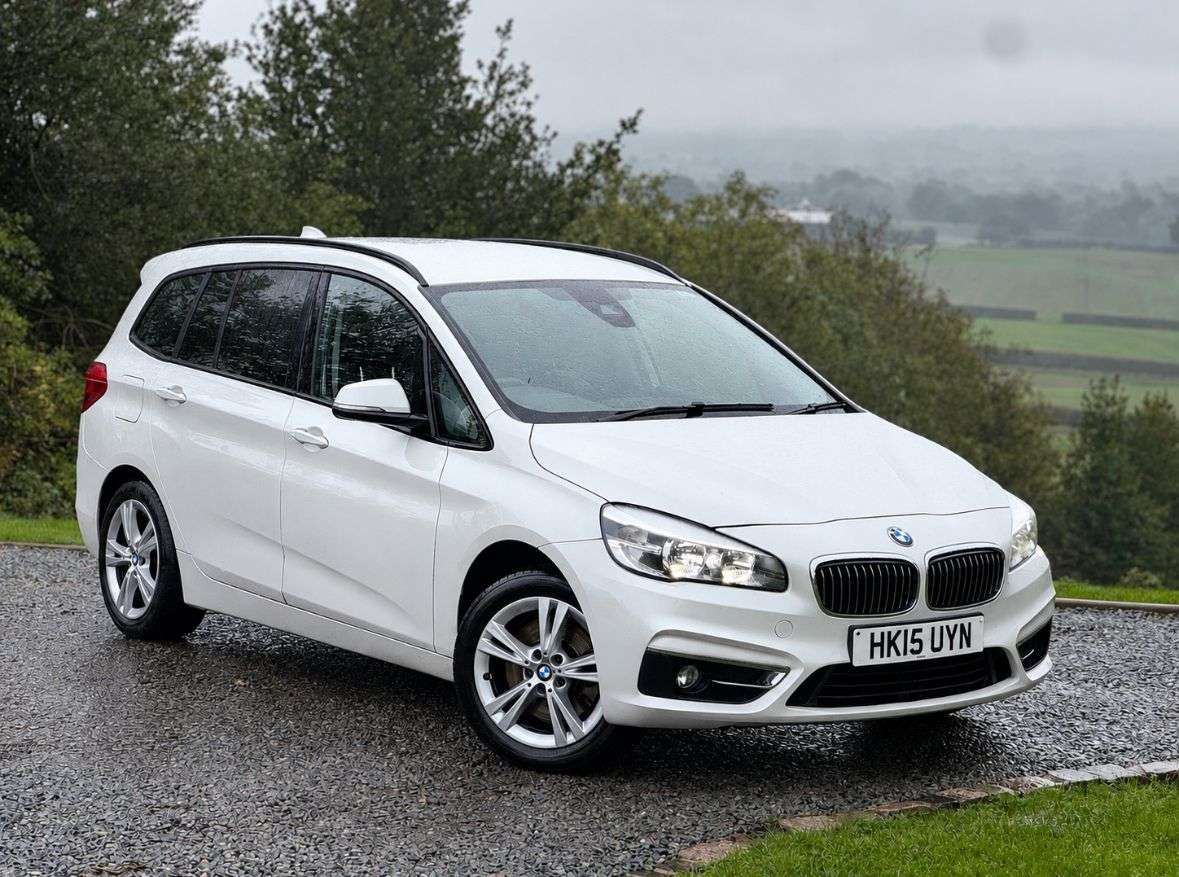 A 2015 BMW 2 SERIES GRAN TOURER 2.0 220i Luxury MPV 5dr Petrol Manual Euro 6 (s/s) (192 ps) A 2015 BMW 2 SERIES GRAN TOURER 2.0 220i Luxury MPV 5dr Petrol Manual Euro 6 (s/s) (192 ps)