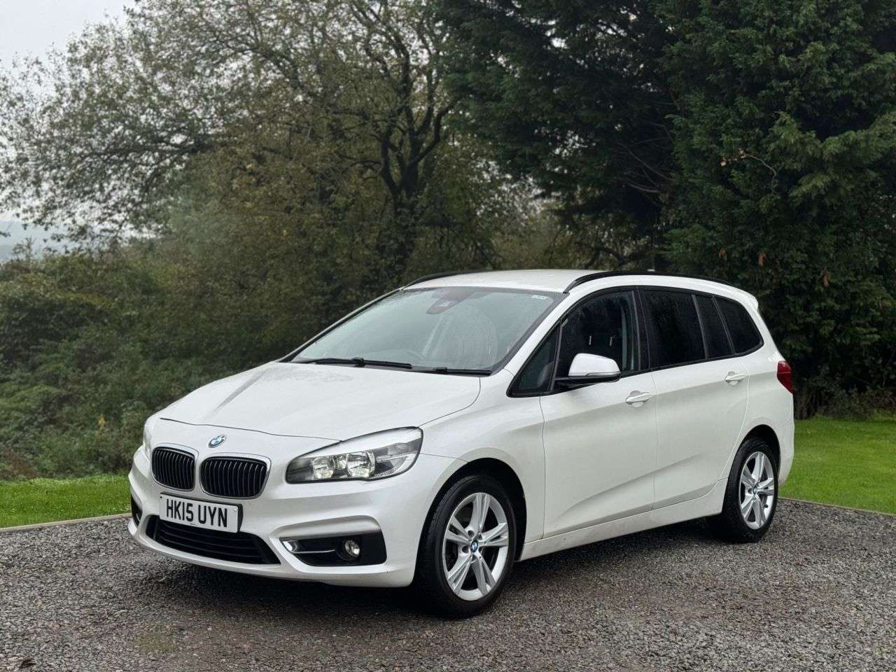 A 2015 BMW 2 SERIES GRAN TOURER 2.0 220i Luxury MPV 5dr Petrol Manual Euro 6 (s/s) (192 ps) A 2015 BMW 2 SERIES GRAN TOURER 2.0 220i Luxury MPV 5dr Petrol Manual Euro 6 (s/s) (192 ps)