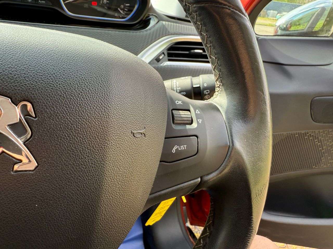 2016 PEUGEOT 2008 2016 PEUGEOT 2008