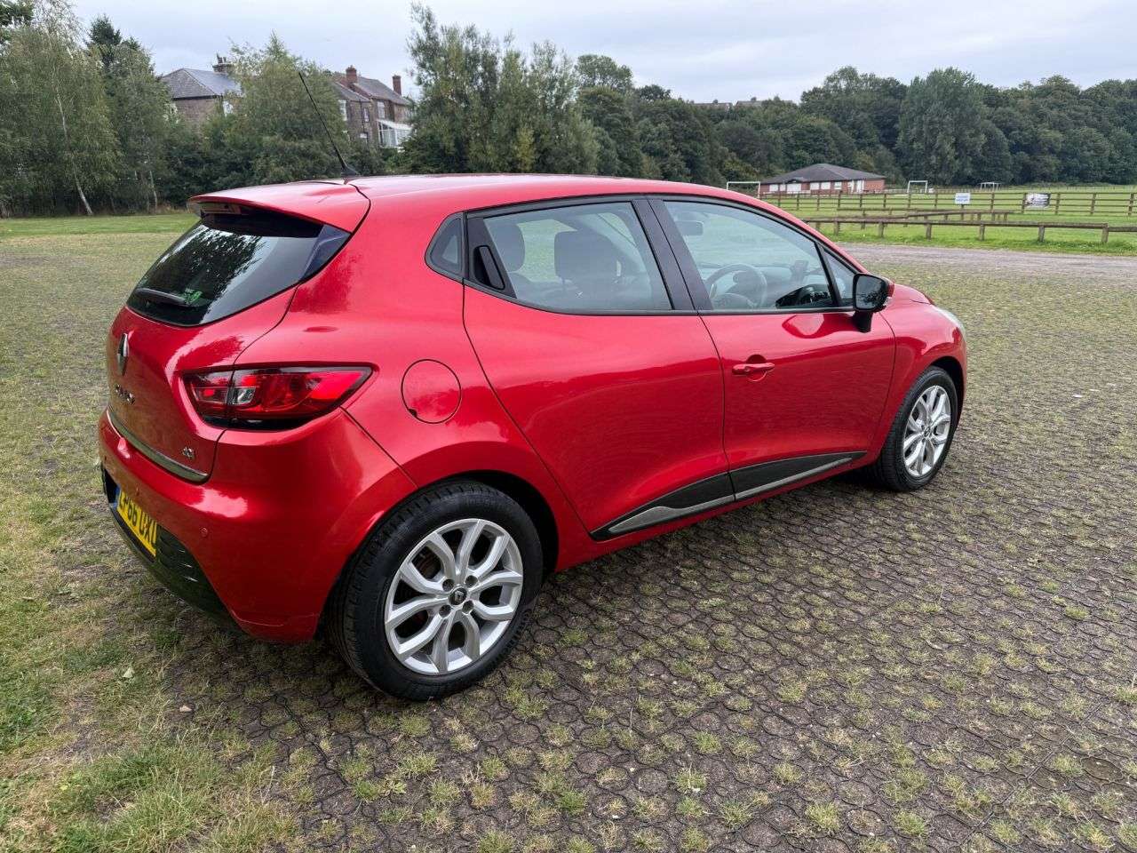 2016 RENAULT CLIO 2016 RENAULT CLIO