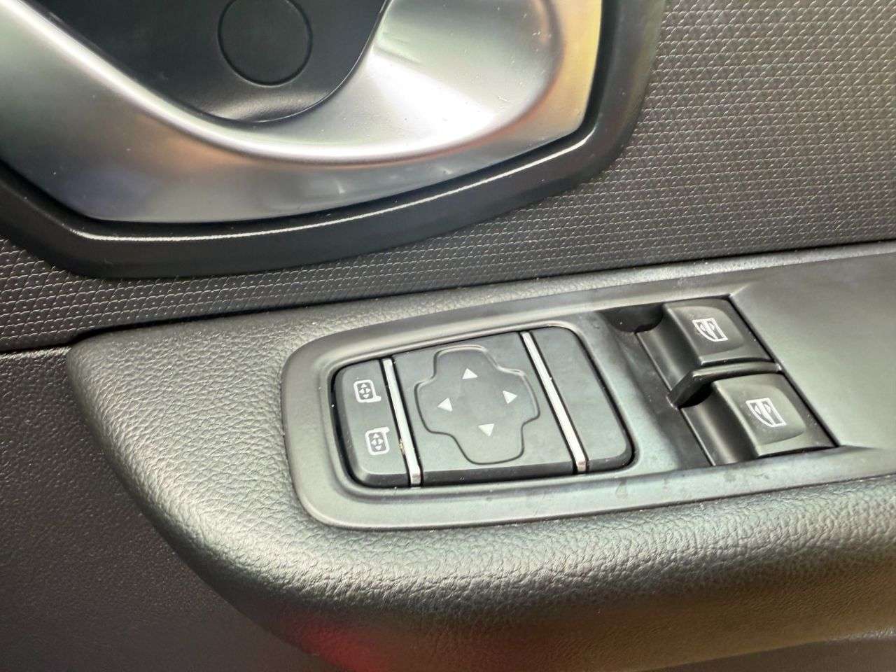 2016 RENAULT CLIO 2016 RENAULT CLIO