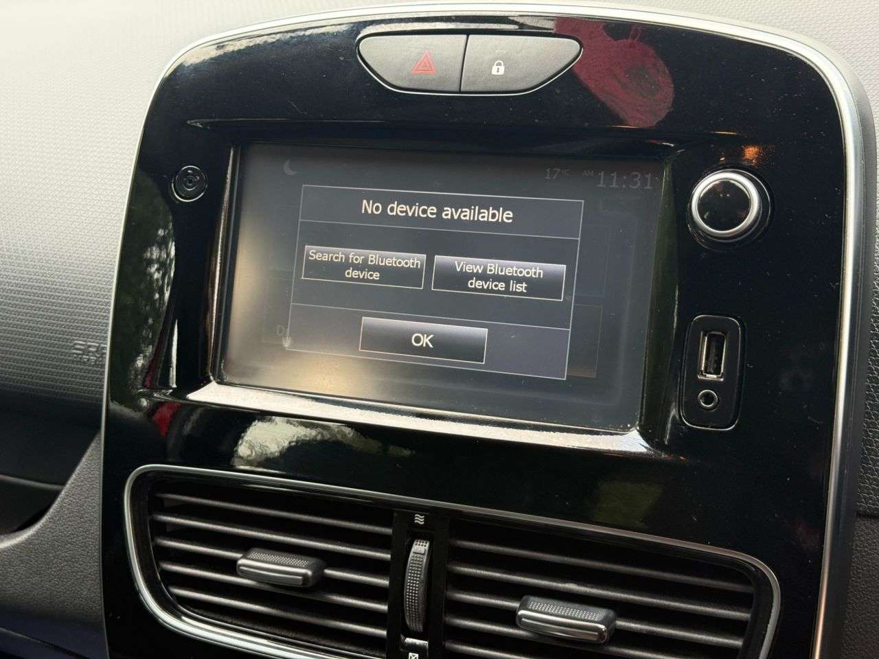 2016 RENAULT CLIO 2016 RENAULT CLIO