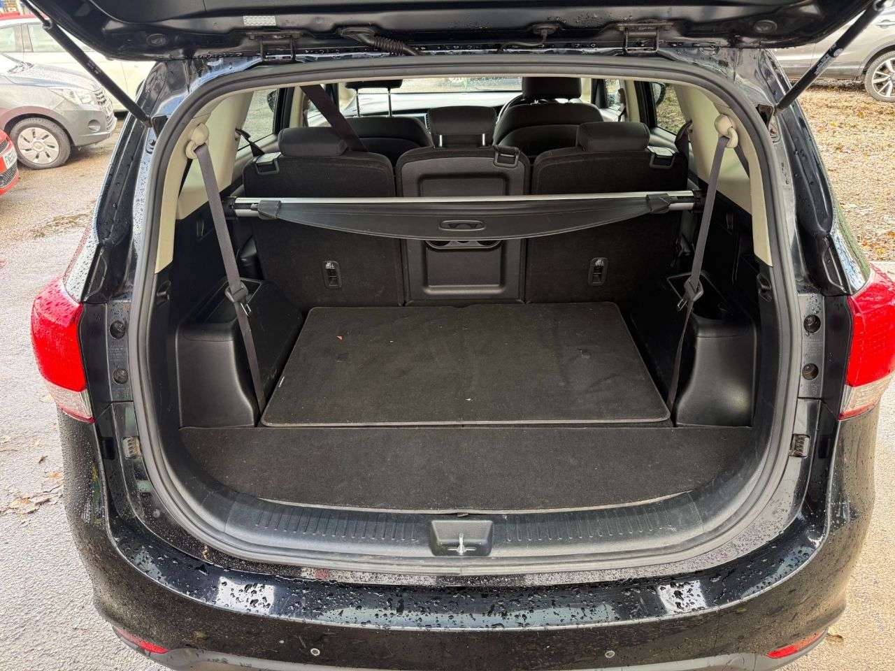 2013 KIA CARENS 2013 KIA CARENS