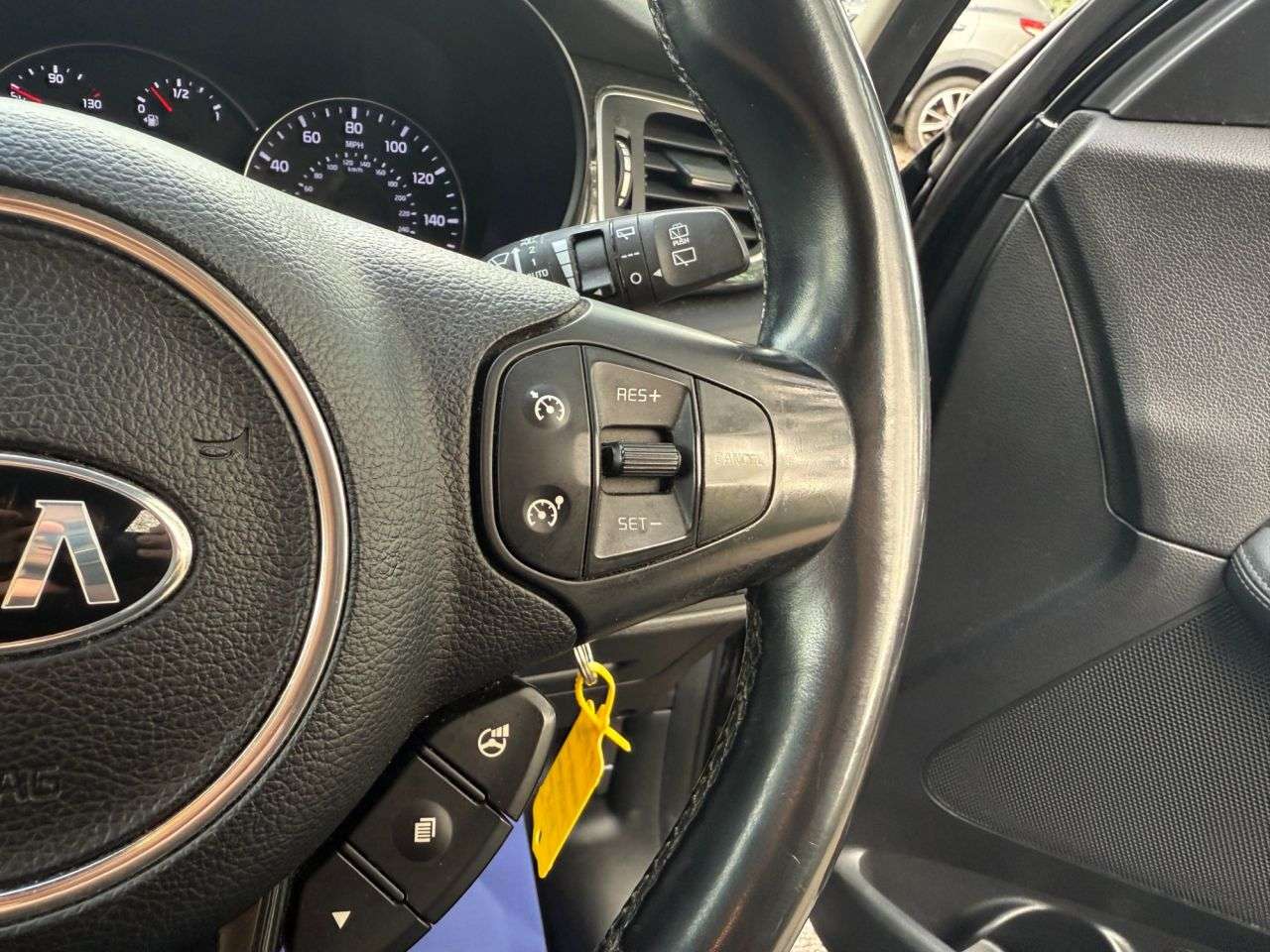 2013 KIA CARENS 2013 KIA CARENS