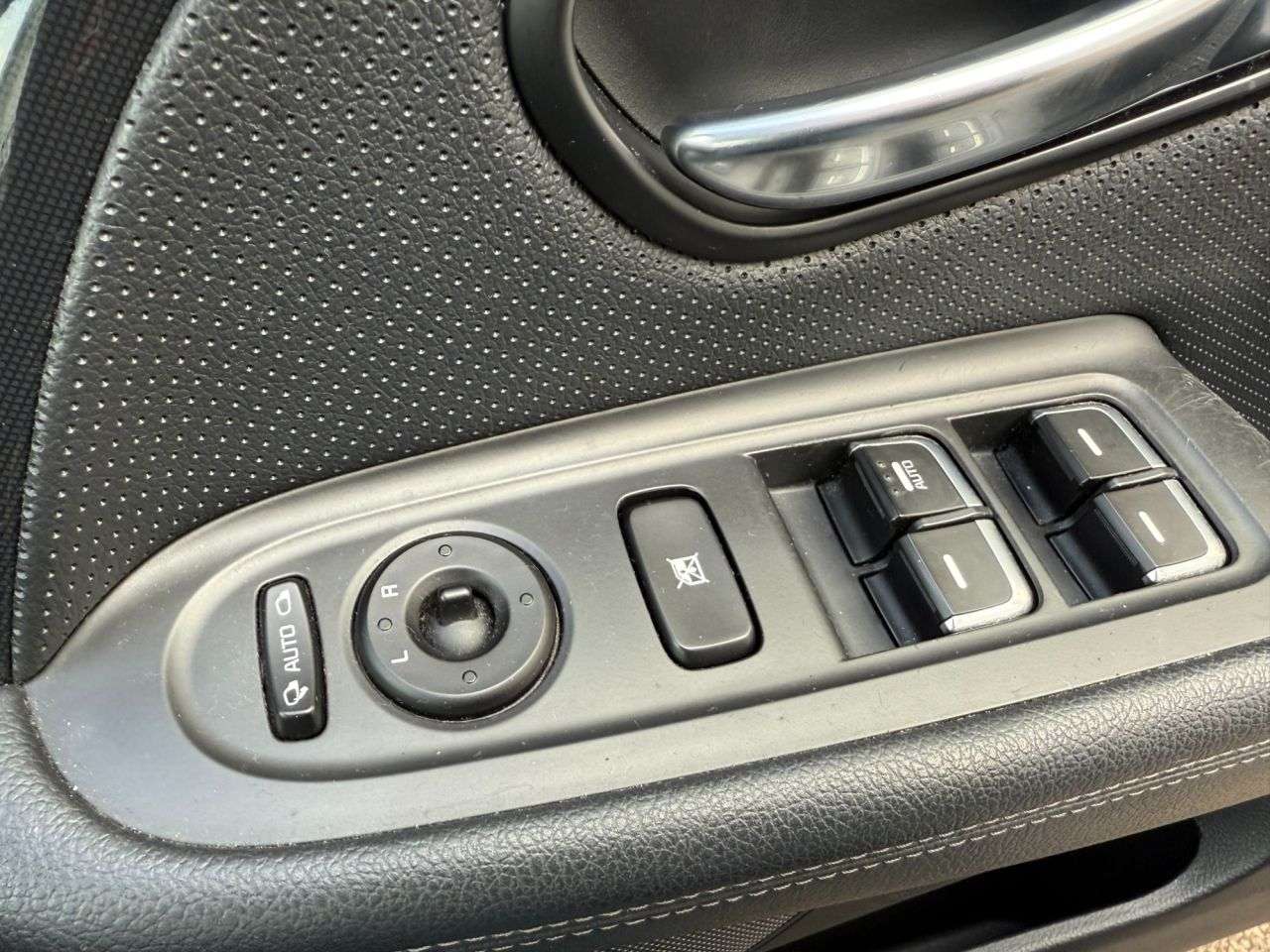 2013 KIA CARENS 2013 KIA CARENS