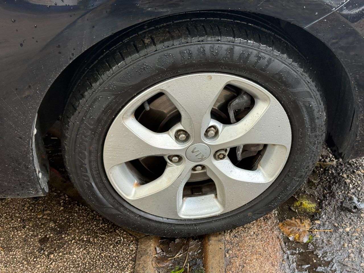 2013 KIA CARENS 2013 KIA CARENS