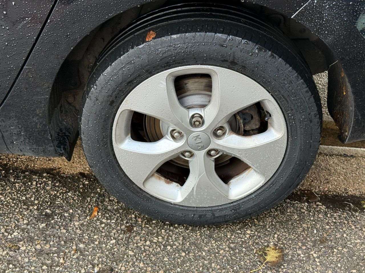 2013 KIA CARENS 2013 KIA CARENS