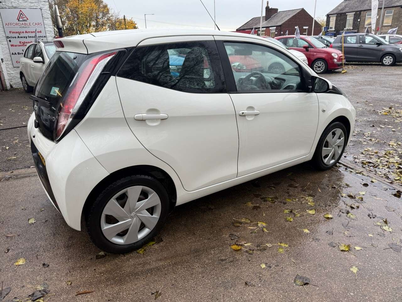 2017 TOYOTA AYGO 2017 TOYOTA AYGO