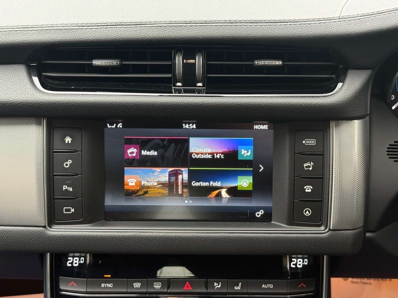 2016 JAGUAR XF 2016 JAGUAR XF