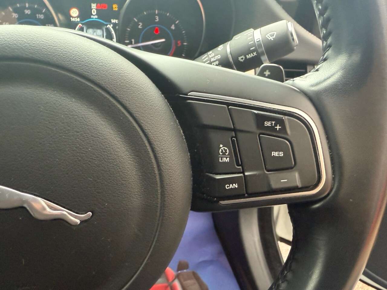 2016 JAGUAR XF 2016 JAGUAR XF