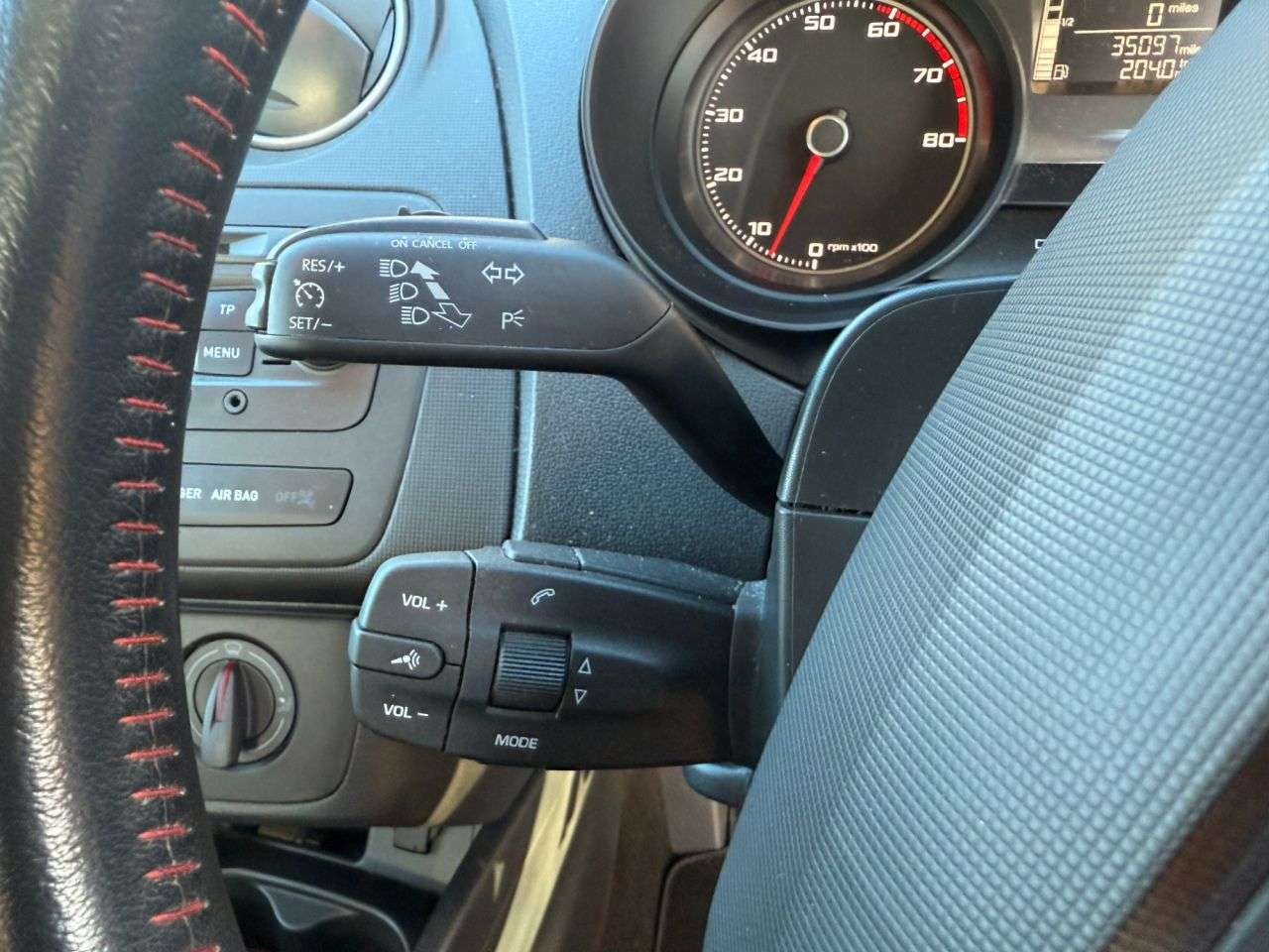 2013 SEAT IBIZA 2013 SEAT IBIZA