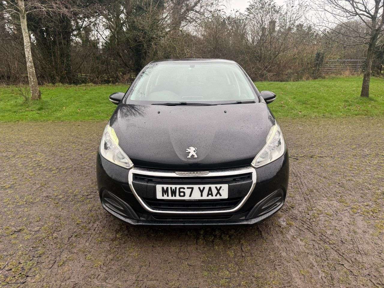 A 2017 PEUGEOT 208 1.2 PureTech Active Hatchback 5dr Petrol Manual Euro 6 (s/s) (82 ps) A 2017 PEUGEOT 208 1.2 PureTech Active Hatchback 5dr Petrol Manual Euro 6 (s/s) (82 ps)