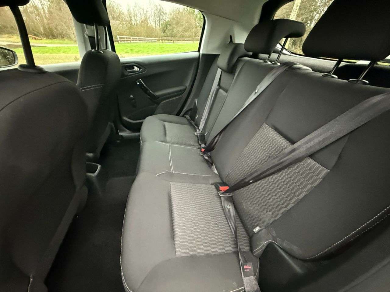 2017 PEUGEOT 208 2017 PEUGEOT 208