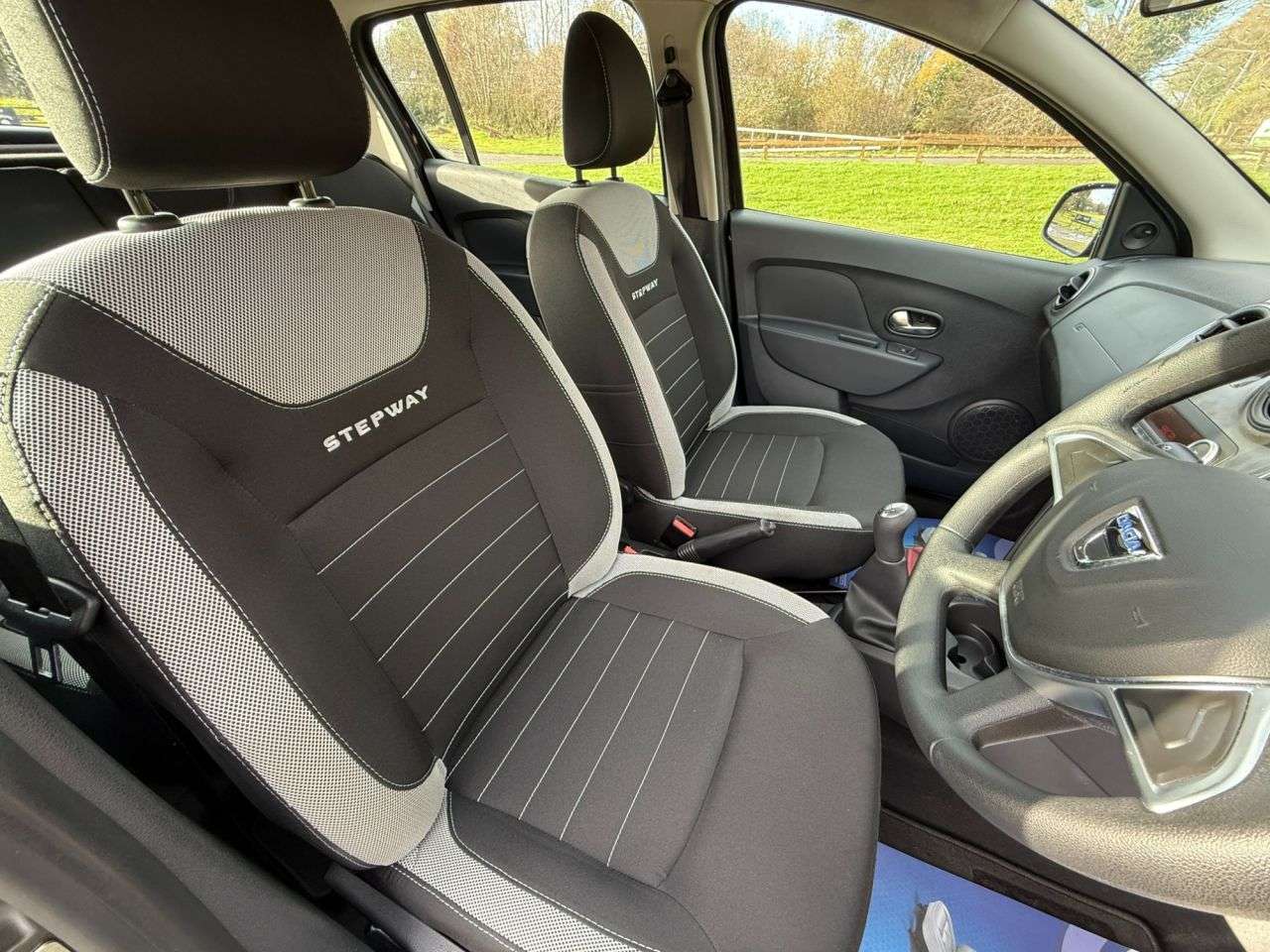 2017 DACIA SANDERO STEPWAY 2017 DACIA SANDERO STEPWAY