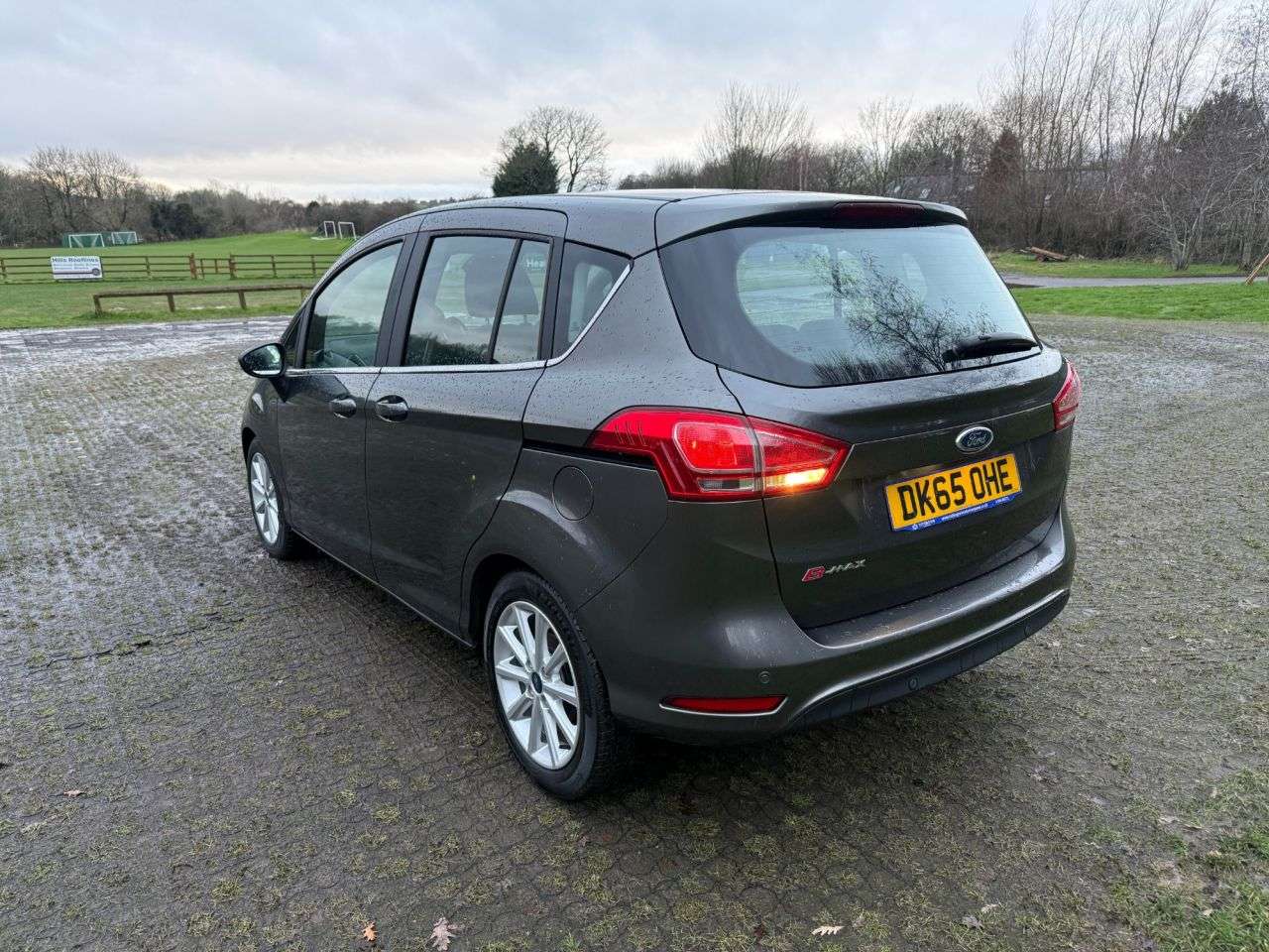 A 2015 FORD B-MAX 1.6 Titanium MPV 5dr Petrol Powershift Euro 5 (105 ps) Full Service History A 2015 FORD B-MAX 1.6 Titanium MPV 5dr Petrol Powershift Euro 5 (105 ps) Full Service History