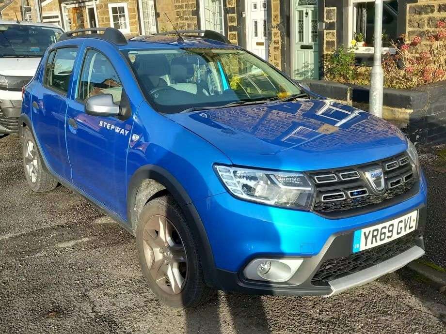 A 2019 DACIA SANDERO STEPWAY 0.9 TCe Comfort Hatchback 5dr Petrol Manual Euro 6 (s/s) (90 ps) A 2019 DACIA SANDERO STEPWAY 0.9 TCe Comfort Hatchback 5dr Petrol Manual Euro 6 (s/s) (90 ps)