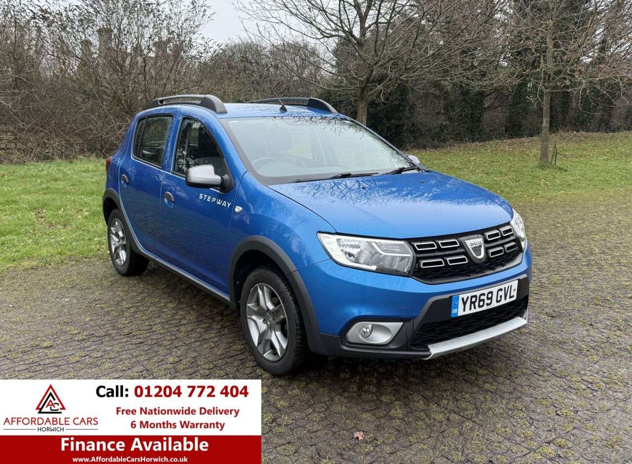 A 2019 DACIA SANDERO STEPWAY 0.9 TCe Comfort Hatchback 5dr Petrol Manual Euro 6 (s/s) (90 ps) A 2019 DACIA SANDERO STEPWAY 0.9 TCe Comfort Hatchback 5dr Petrol Manual Euro 6 (s/s) (90 ps)