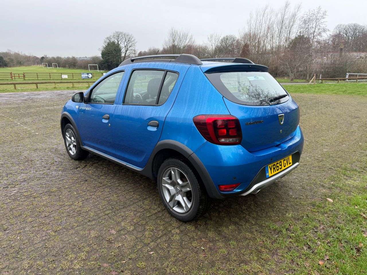 A 2019 DACIA SANDERO STEPWAY 0.9 TCe Comfort Hatchback 5dr Petrol Manual Euro 6 (s/s) (90 ps) A 2019 DACIA SANDERO STEPWAY 0.9 TCe Comfort Hatchback 5dr Petrol Manual Euro 6 (s/s) (90 ps)