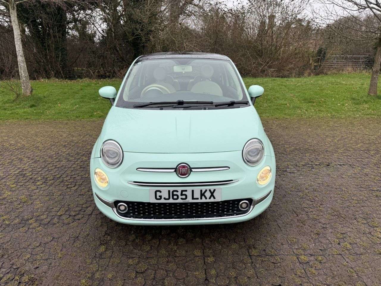A 2015 FIAT 500 1.2 Lounge Hatchback 3dr Petrol Manual Euro 6 (s/s) (69 bhp) A 2015 FIAT 500 1.2 Lounge Hatchback 3dr Petrol Manual Euro 6 (s/s) (69 bhp)