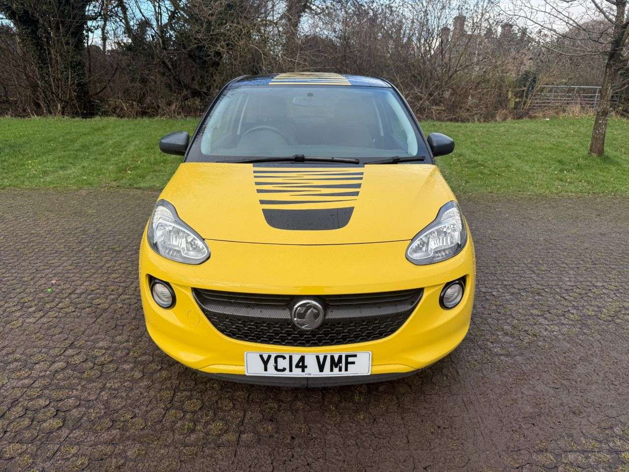 A 2014 VAUXHALL ADAM 1.4 16v SLAM Hatchback 3dr Petrol Manual Euro 5 (100 ps) 1 Owner Full Deale A 2014 VAUXHALL ADAM 1.4 16v SLAM Hatchback 3dr Petrol Manual Euro 5 (100 ps) 1 Owner Full Deale