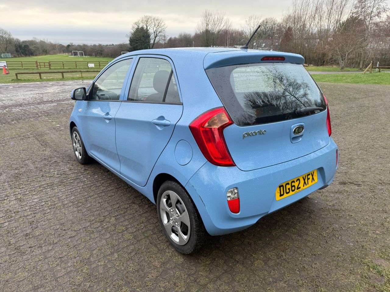A 2012 KIA PICANTO 1.0 1 Air Hatchback 5dr Petrol Manual Euro 5 (68 bhp) A 2012 KIA PICANTO 1.0 1 Air Hatchback 5dr Petrol Manual Euro 5 (68 bhp)